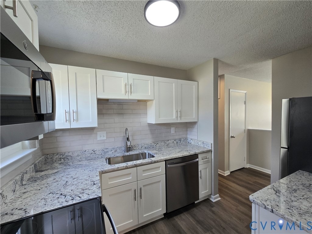 10200 Stroud Lane - Photo 12