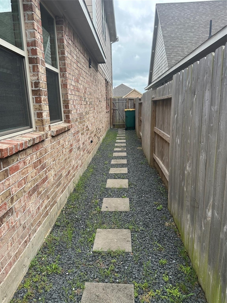 1617 Darwin Cedar Drive - Photo 20