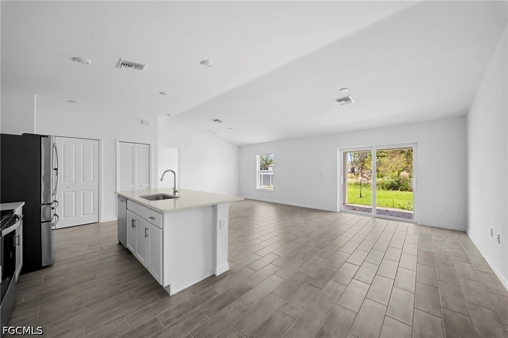 2815 24th Street W - Photo 1