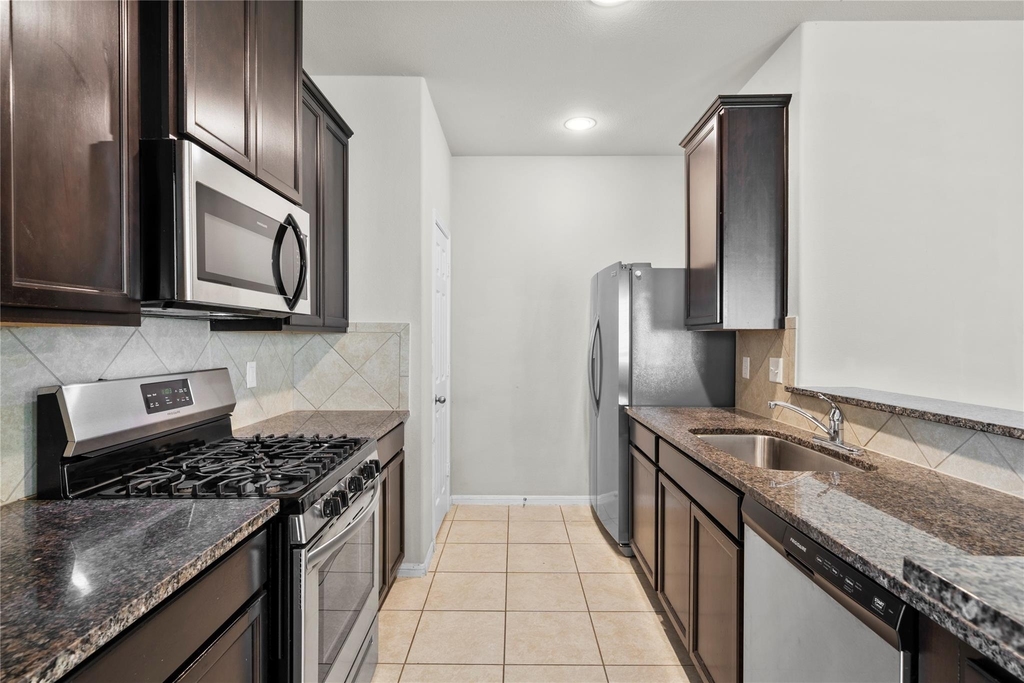 13427 Hawick Terrace Lane - Photo 10
