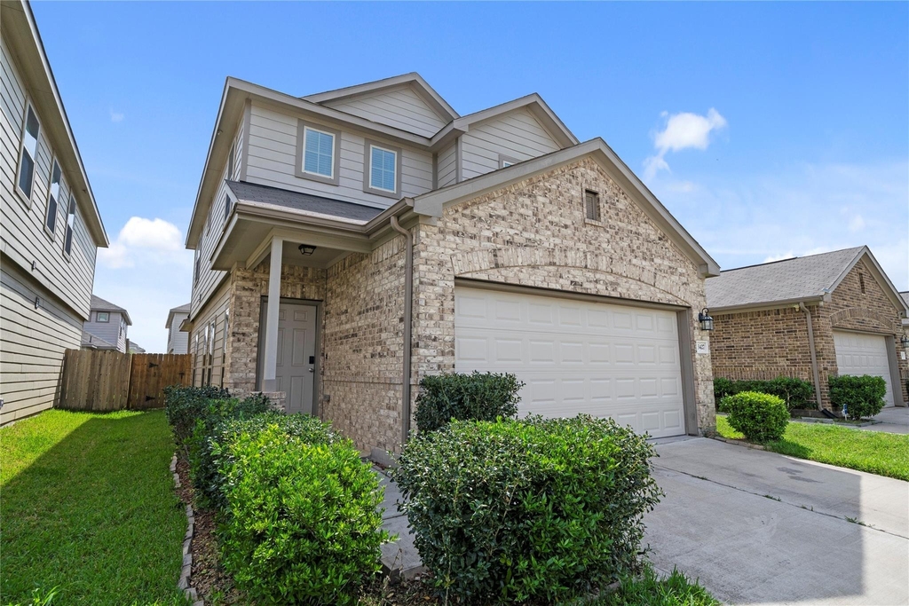 13427 Hawick Terrace Lane - Photo 0