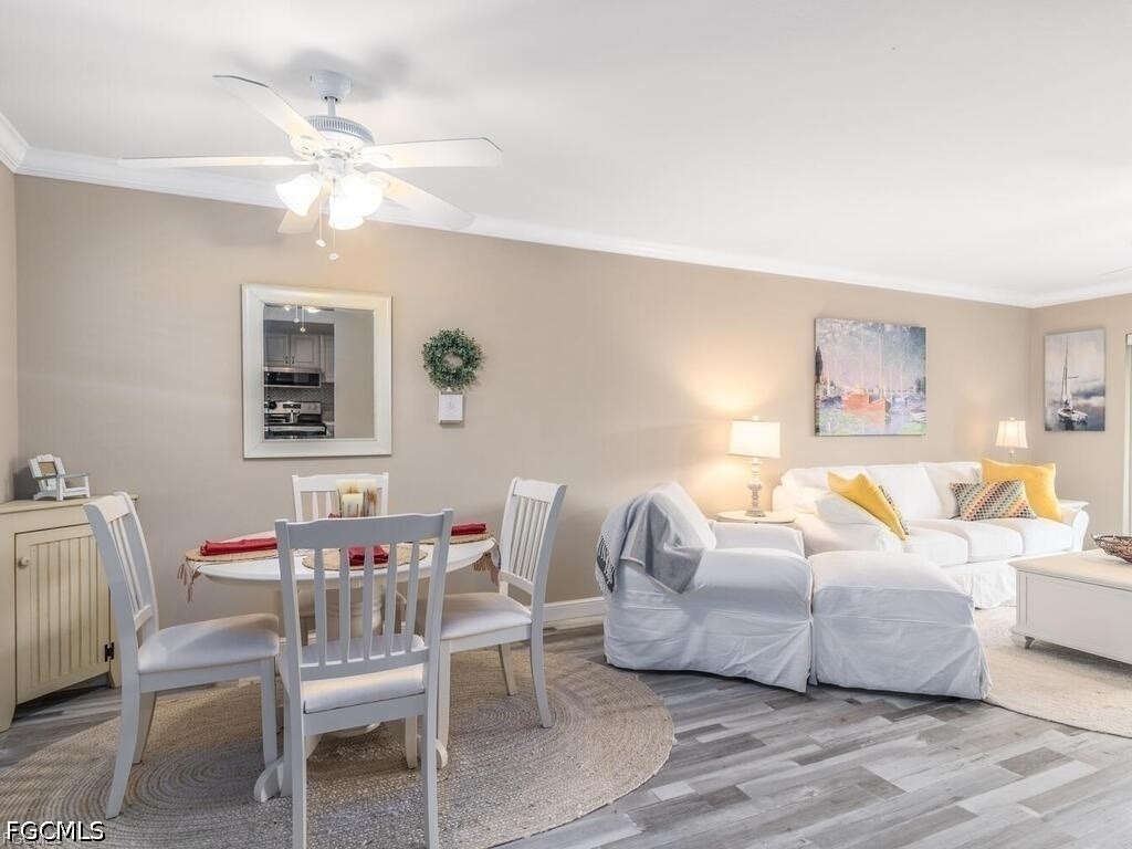 1010 Tropic Terrace - Photo 3