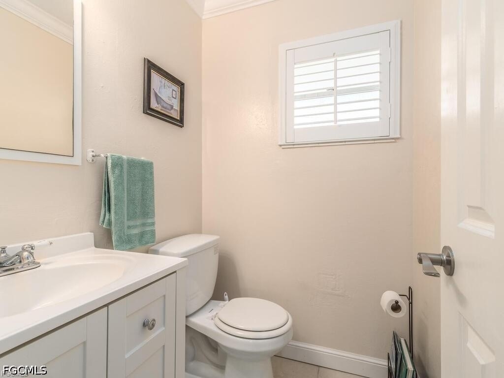 1010 Tropic Terrace - Photo 7