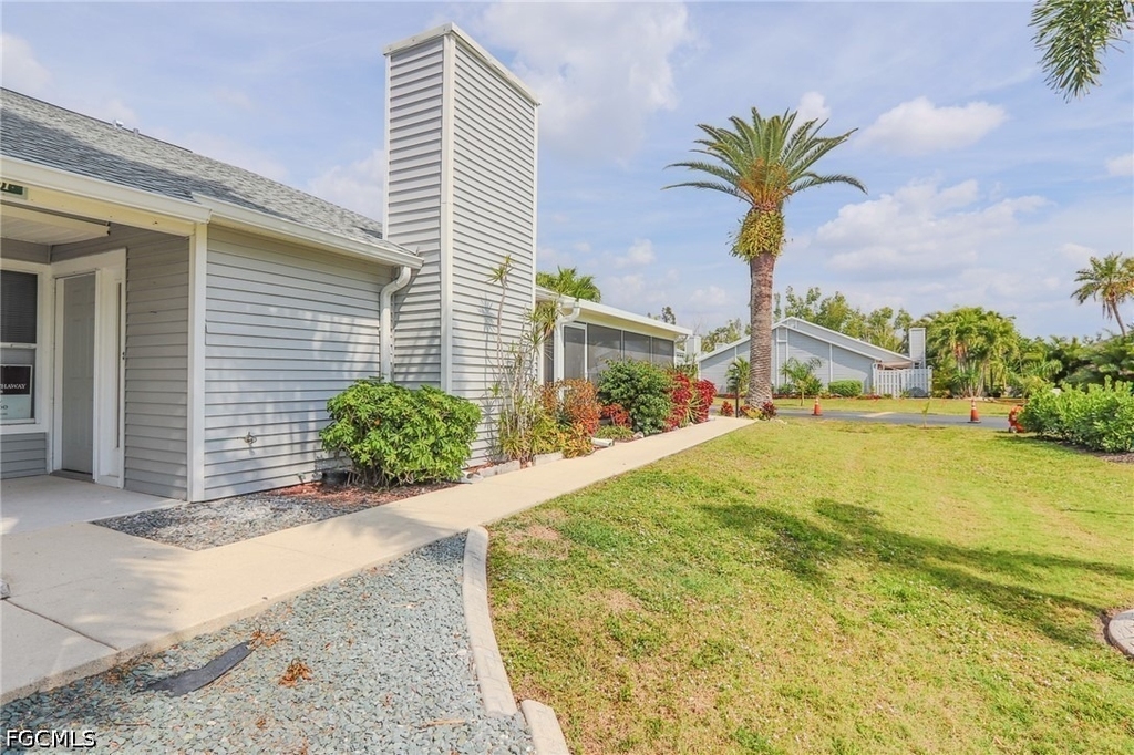 6250 Timberwood Circle - Photo 2