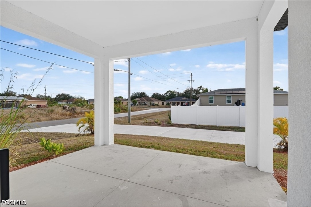 2513 69th Street W - Photo 24