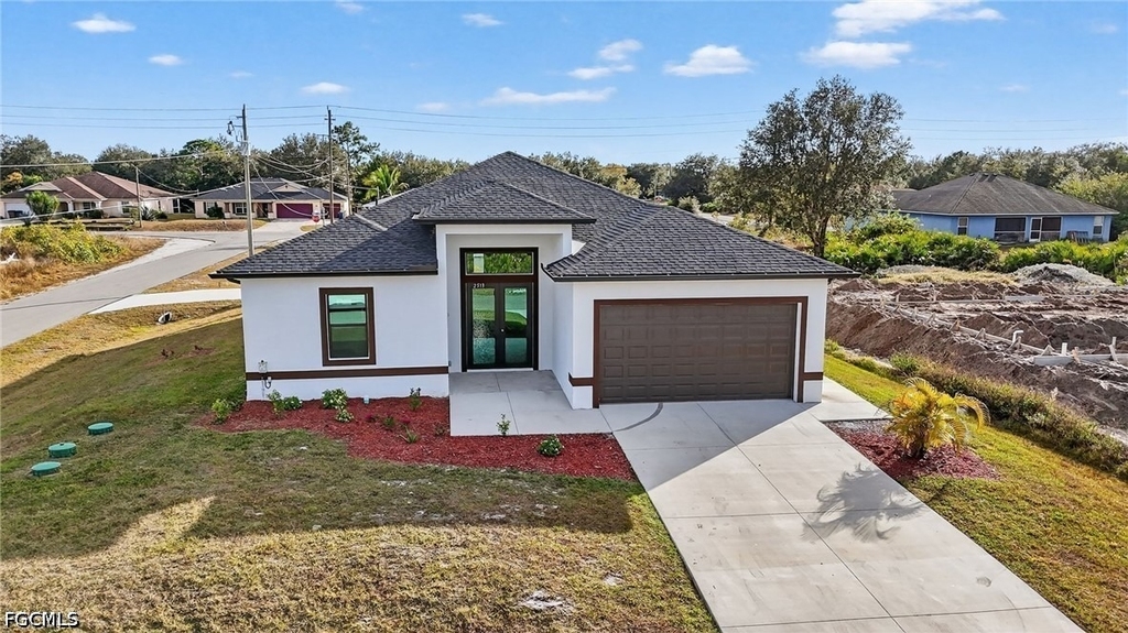 2513 69th Street W - Photo 2