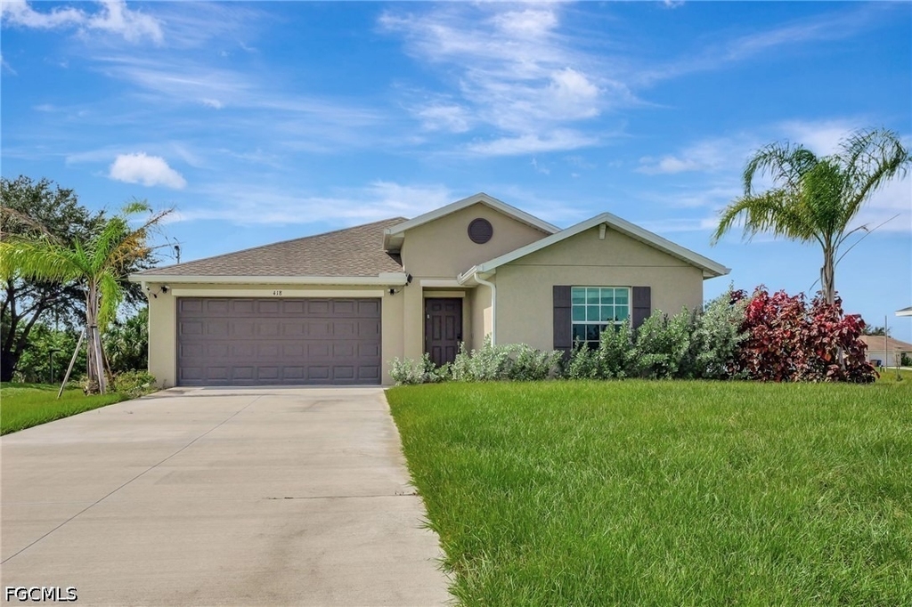 418 Pickford Avenue - Photo 0