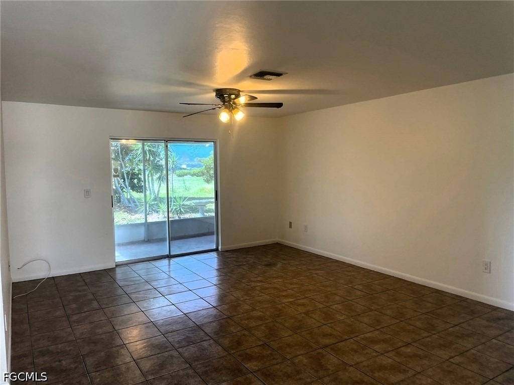 104 Se 16th Place - Photo 2