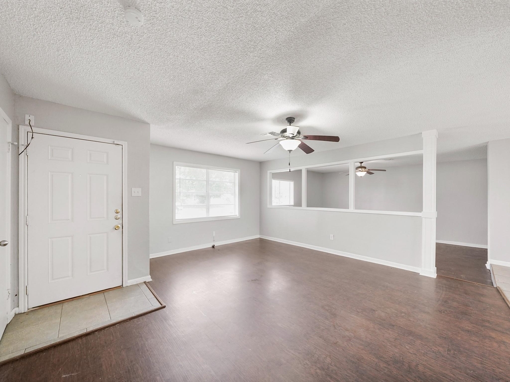 3006 14th Avenue N - Photo 1