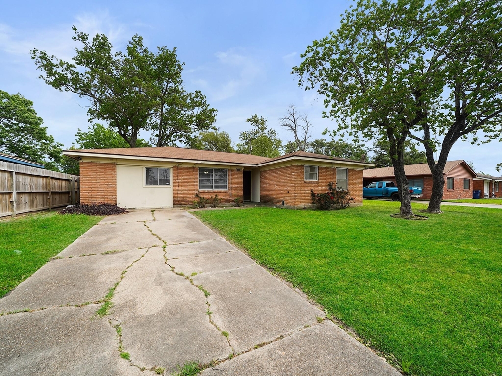 3006 14th Avenue N - Photo 22