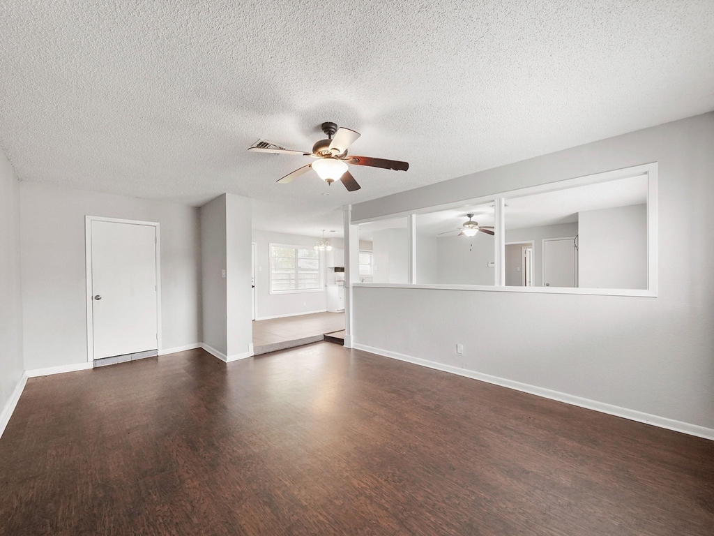 3006 14th Avenue N - Photo 6