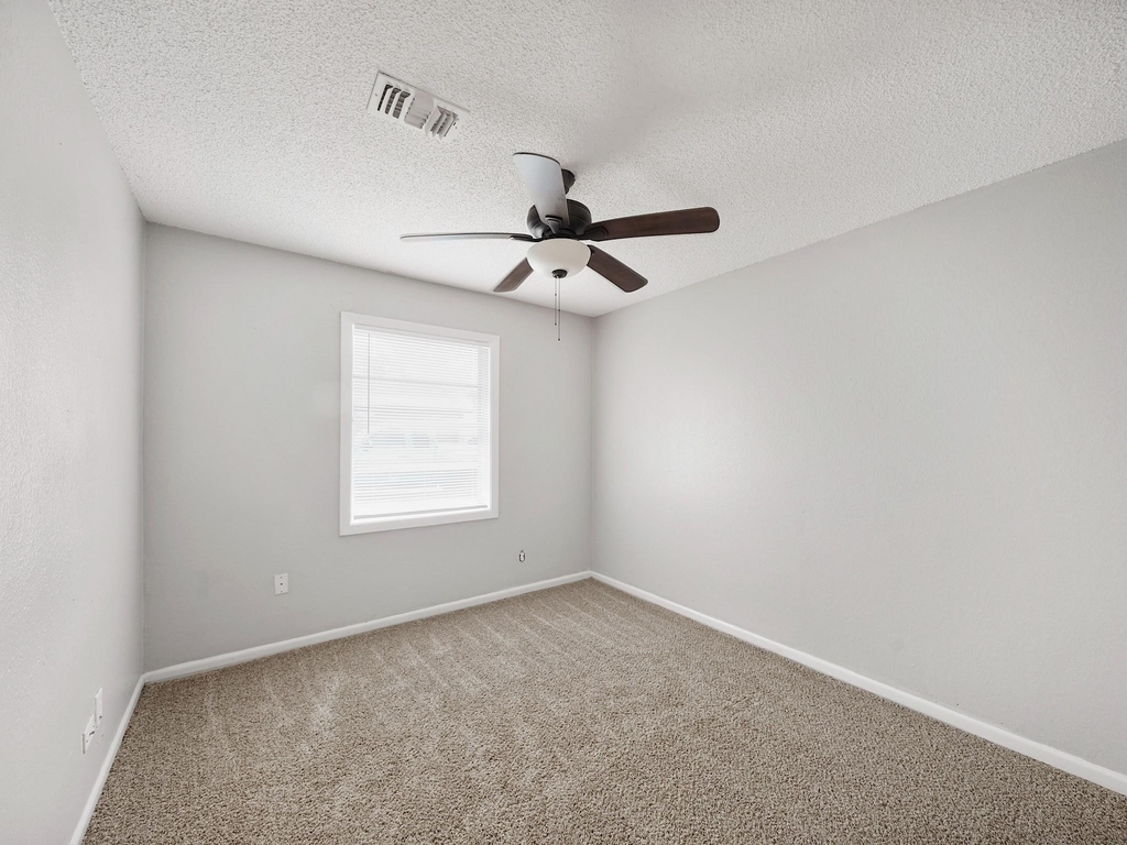 3006 14th Avenue N - Photo 19