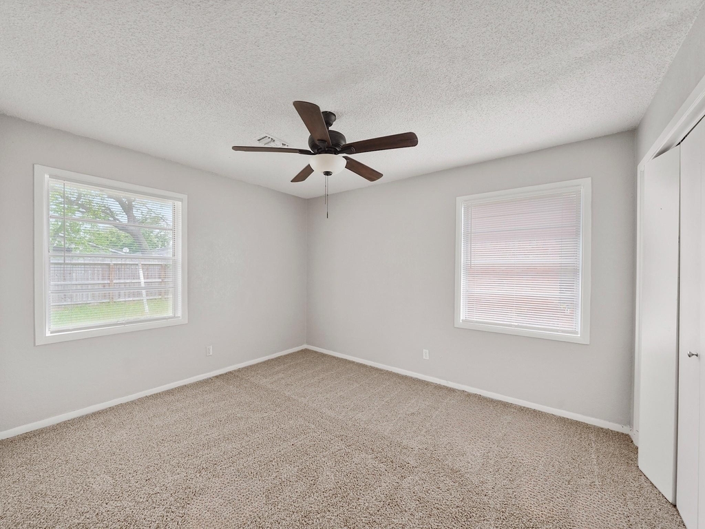 3006 14th Avenue N - Photo 17