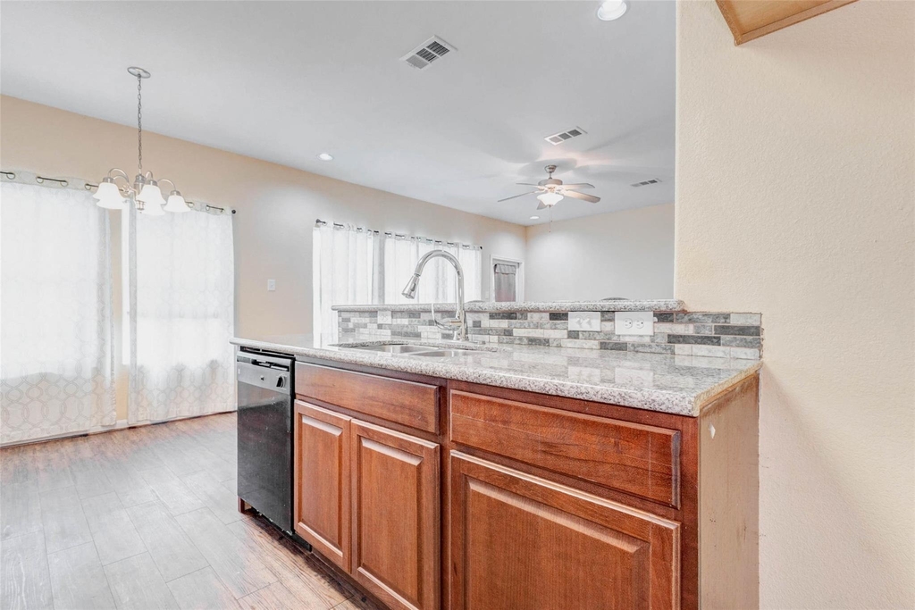 8605 Beviamo Street - Photo 3