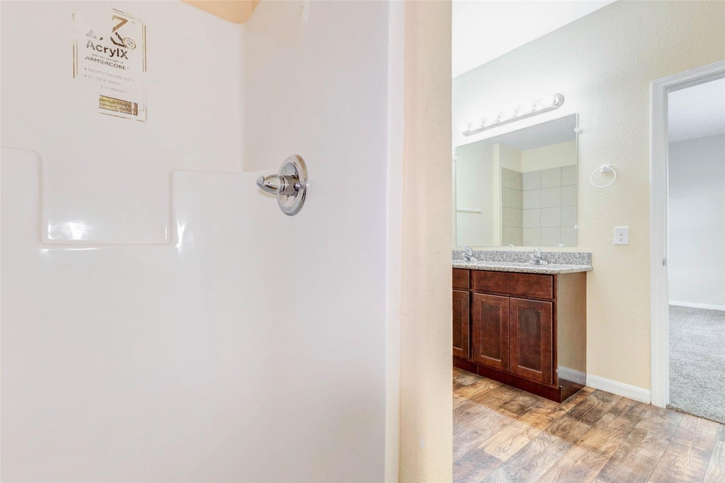 8605 Beviamo Street - Photo 18