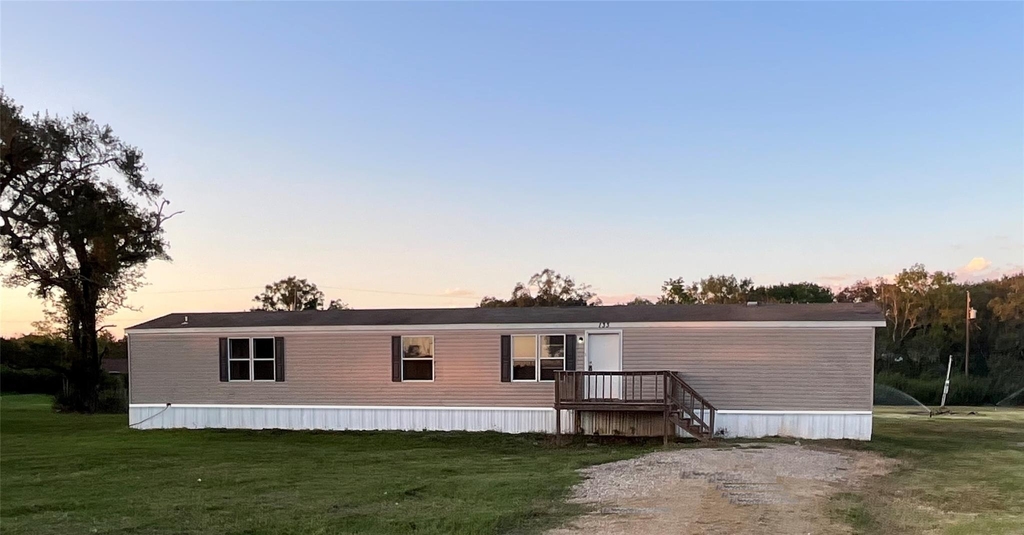 133 Country Oaks Street - Photo 0