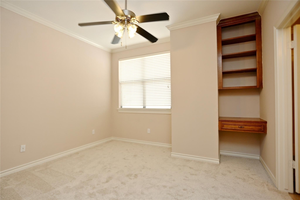 1721 Potomac Drive - Photo 8