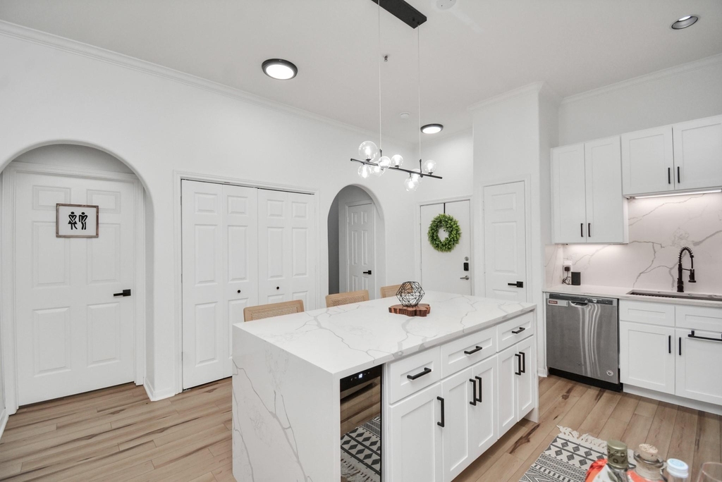 1441 East Street - Photo 6