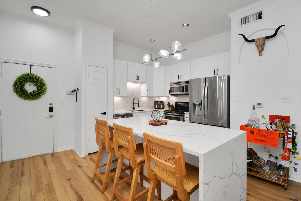 1441 East Street - Photo 3