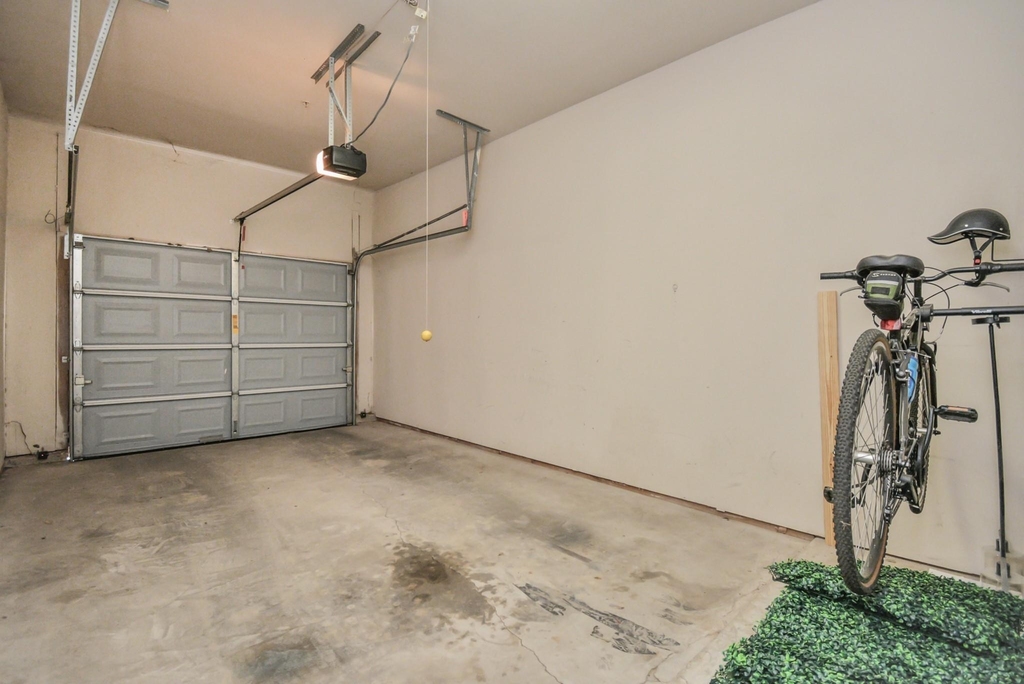 1441 East Street - Photo 24