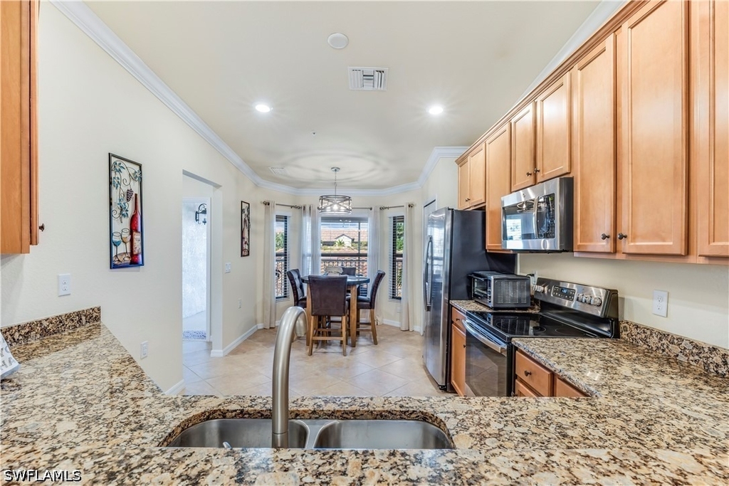 28047 Bridgetown Court - Photo 8