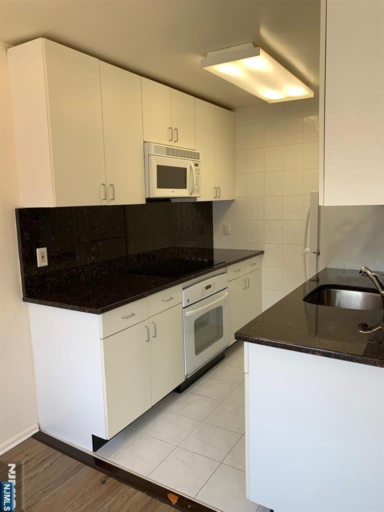 153 Park - Photo 12