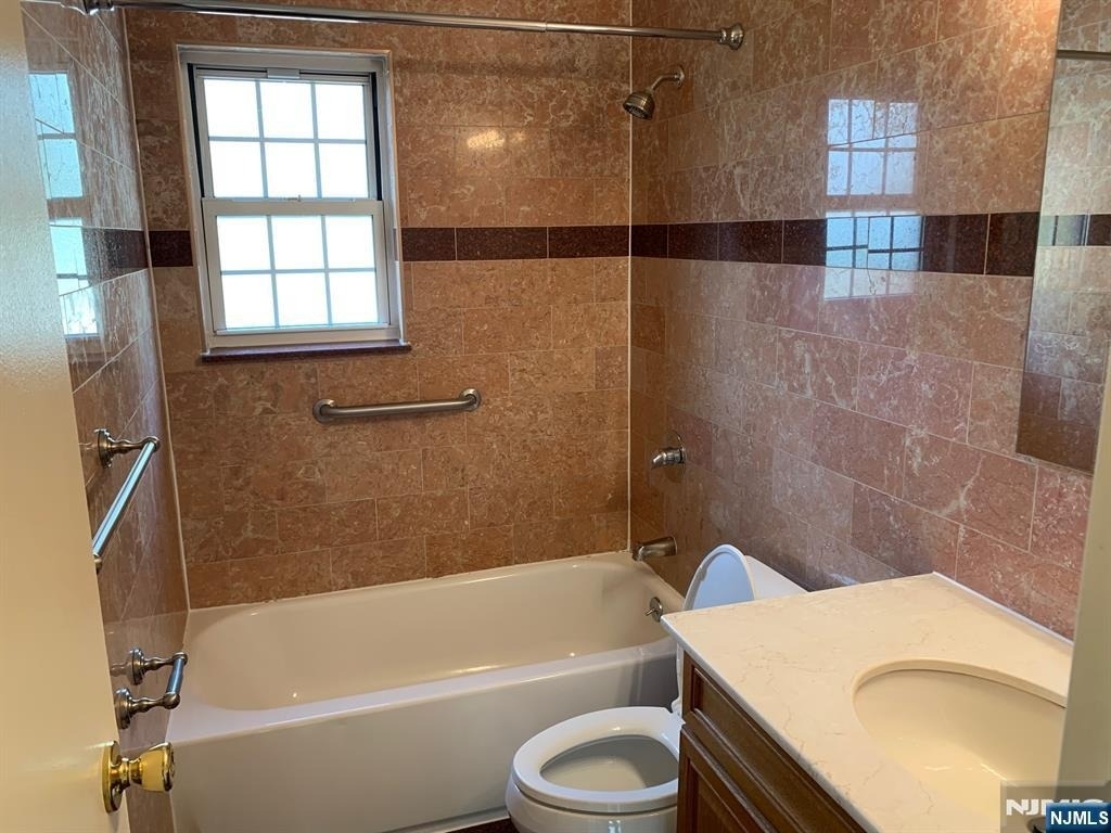 153 Park - Photo 14