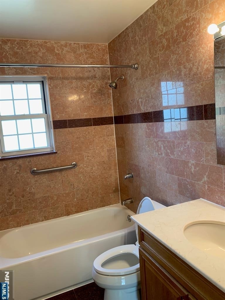153 Park - Photo 15
