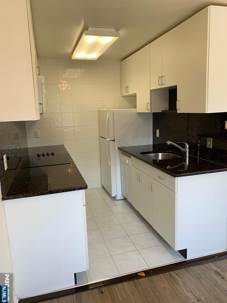 153 Park - Photo 13