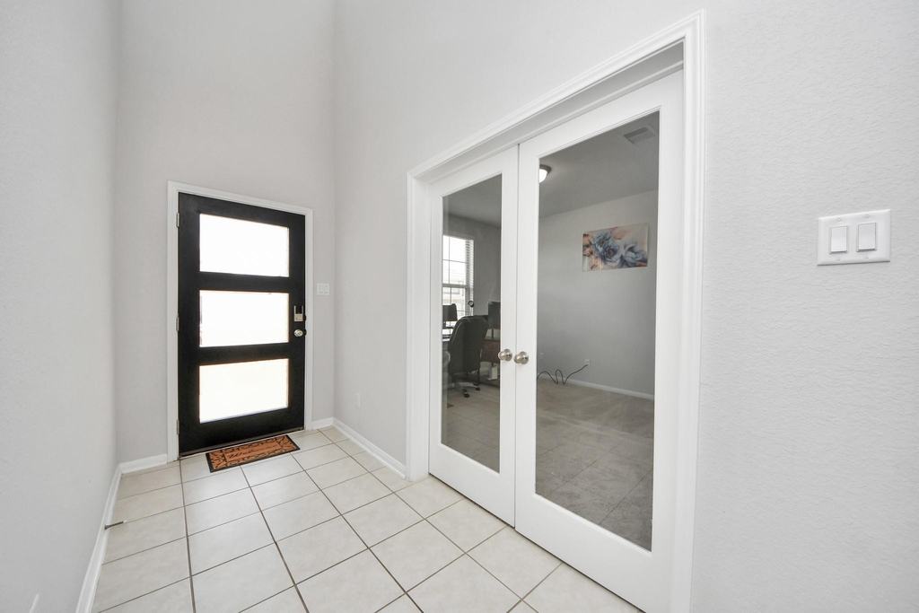 10618 Amador Peak Drive - Photo 5