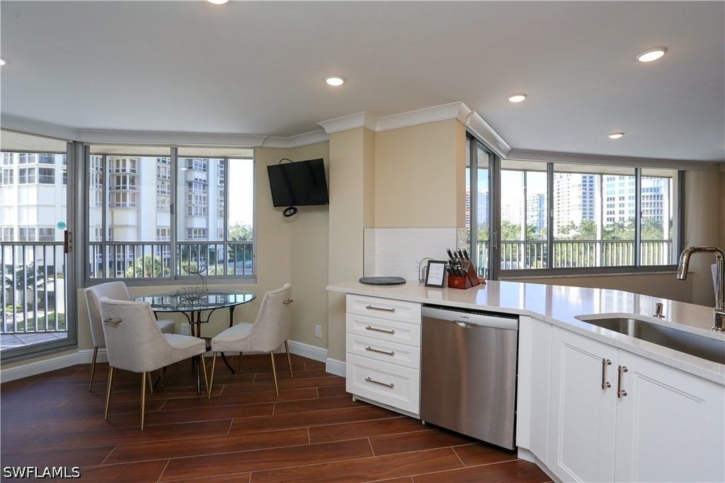 4041 Gulf Shore Boulevard N - Photo 11