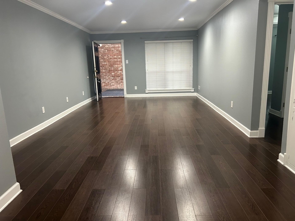 359 N Post Oak Lane - Photo 3