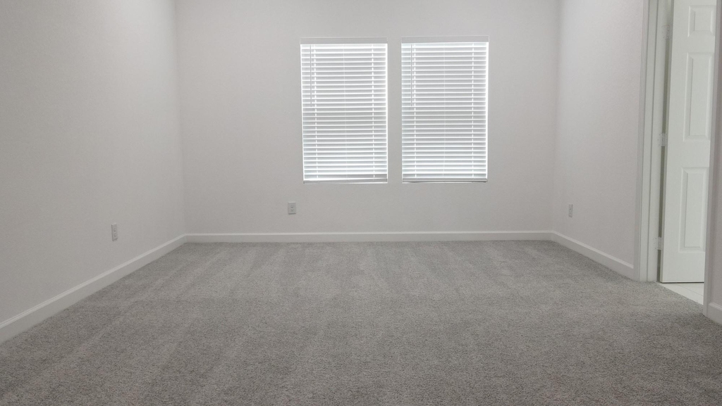 5126 Lyndhurst Drive - Photo 5