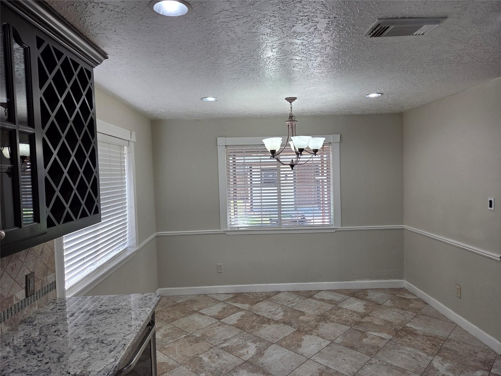 15415 Beechnut Street - Photo 6