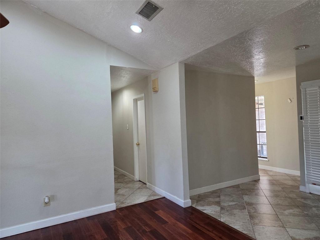 15415 Beechnut Street - Photo 8