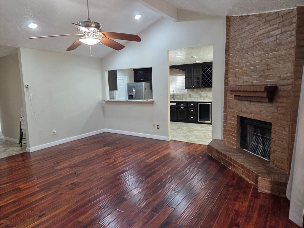 15415 Beechnut Street - Photo 3