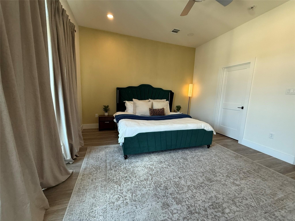 2909 Nagle Street - Photo 14