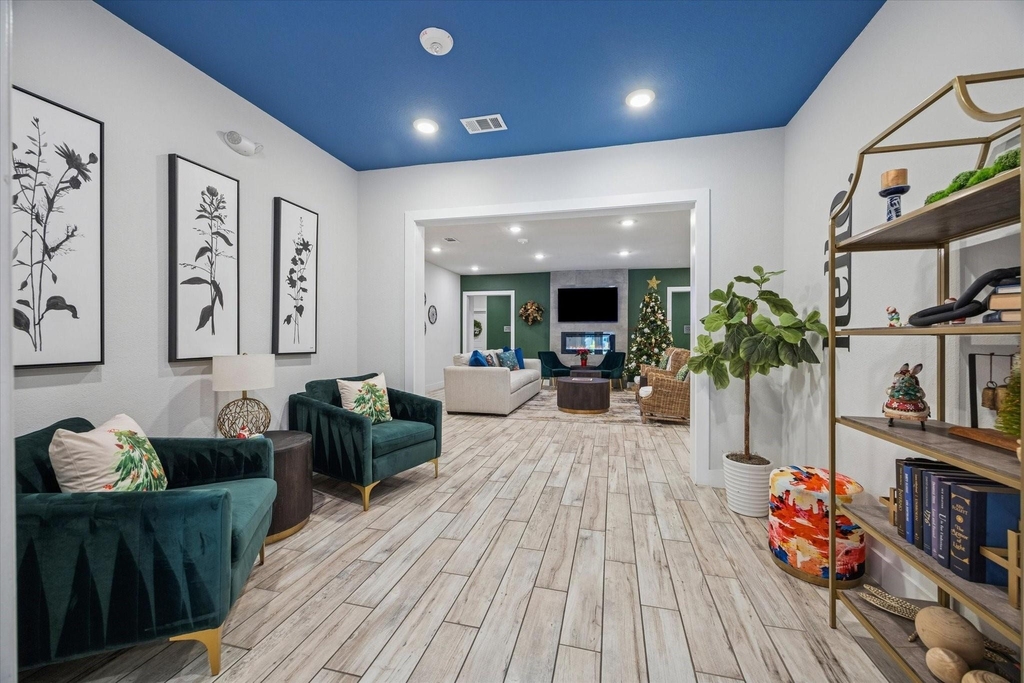 6804 Westview Dr, Unit 2307 Drive - Photo 1