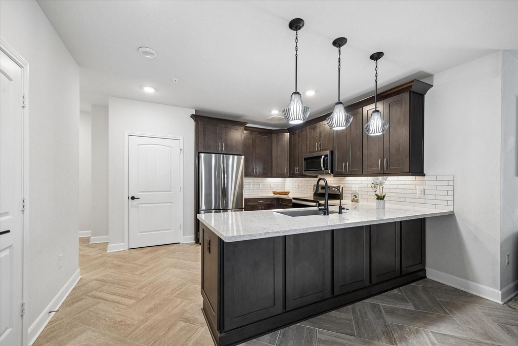6804 Westview Dr, Unit 2307 Drive - Photo 8