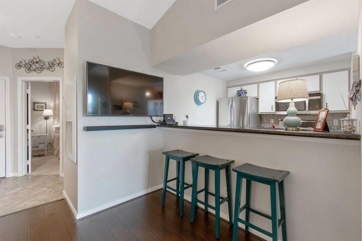 12800 Melville Drive - Photo 3
