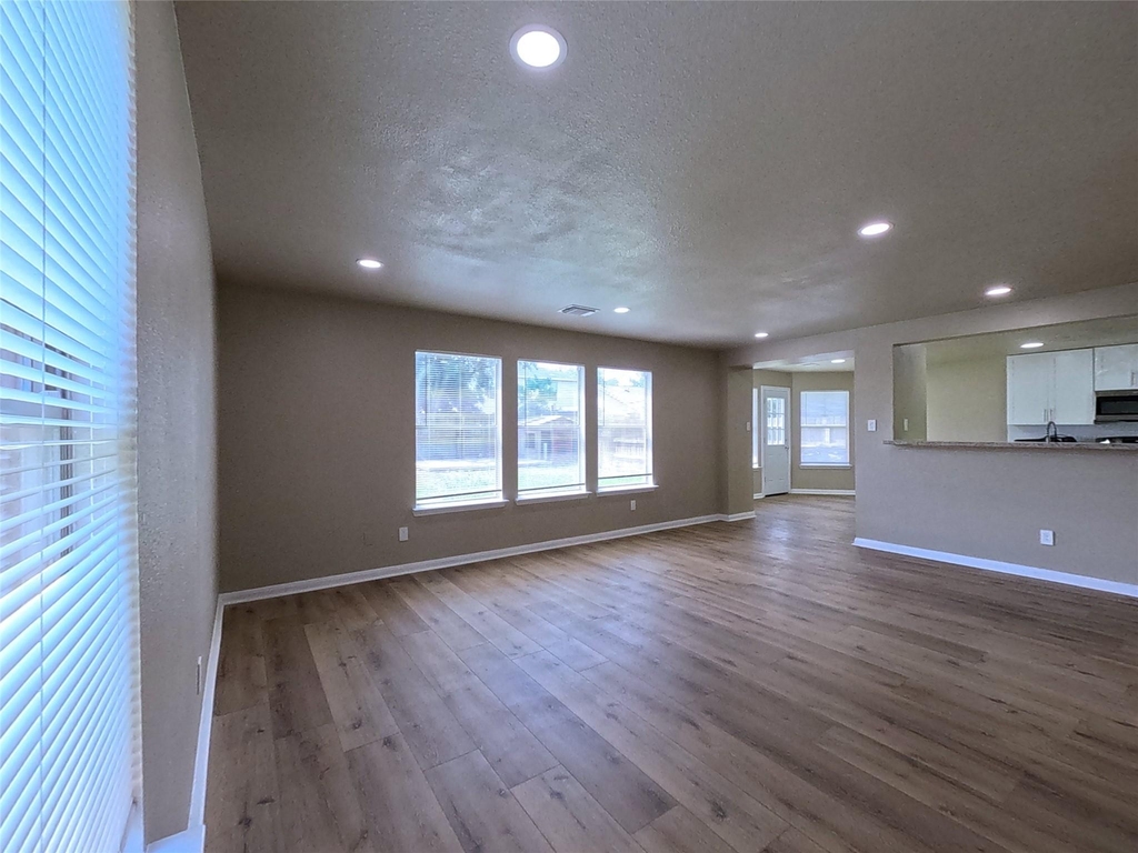 17107 Westminster Village Court - Photo 8
