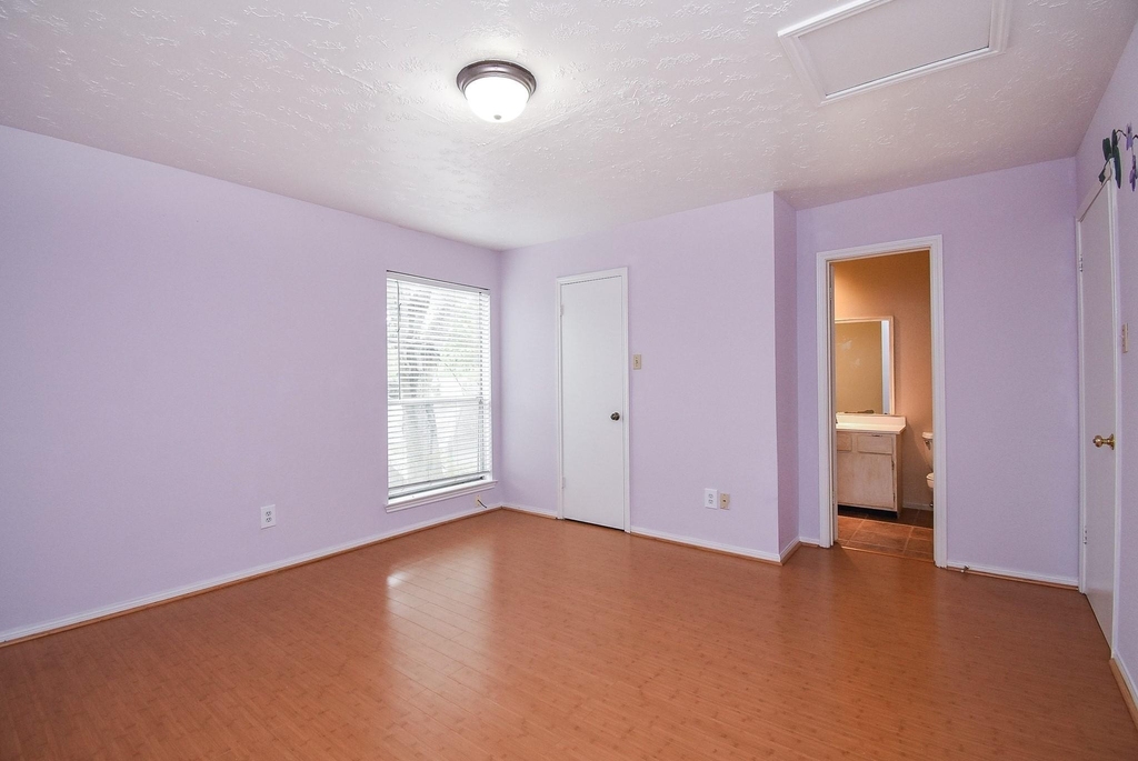 7822 Greenedge Drive - Photo 9