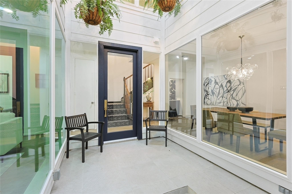 526 Colquitt Street - Photo 2