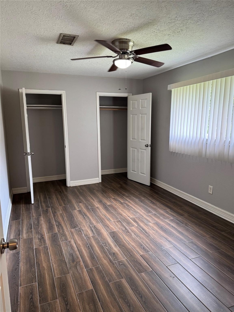 3302 Tompkins Drive - Photo 2