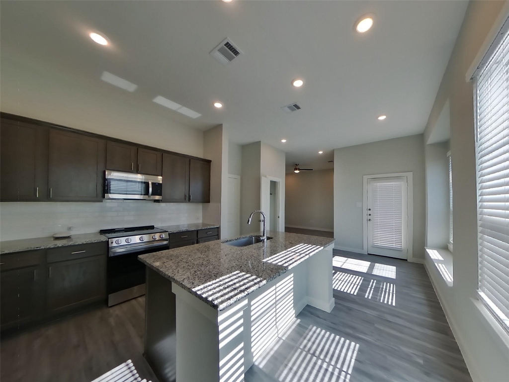 22857 Terrazzo Drive - Photo 4