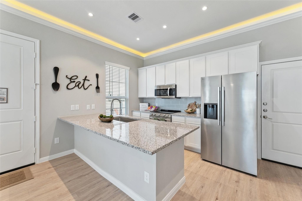 931 Beebrush Lane - Photo 4
