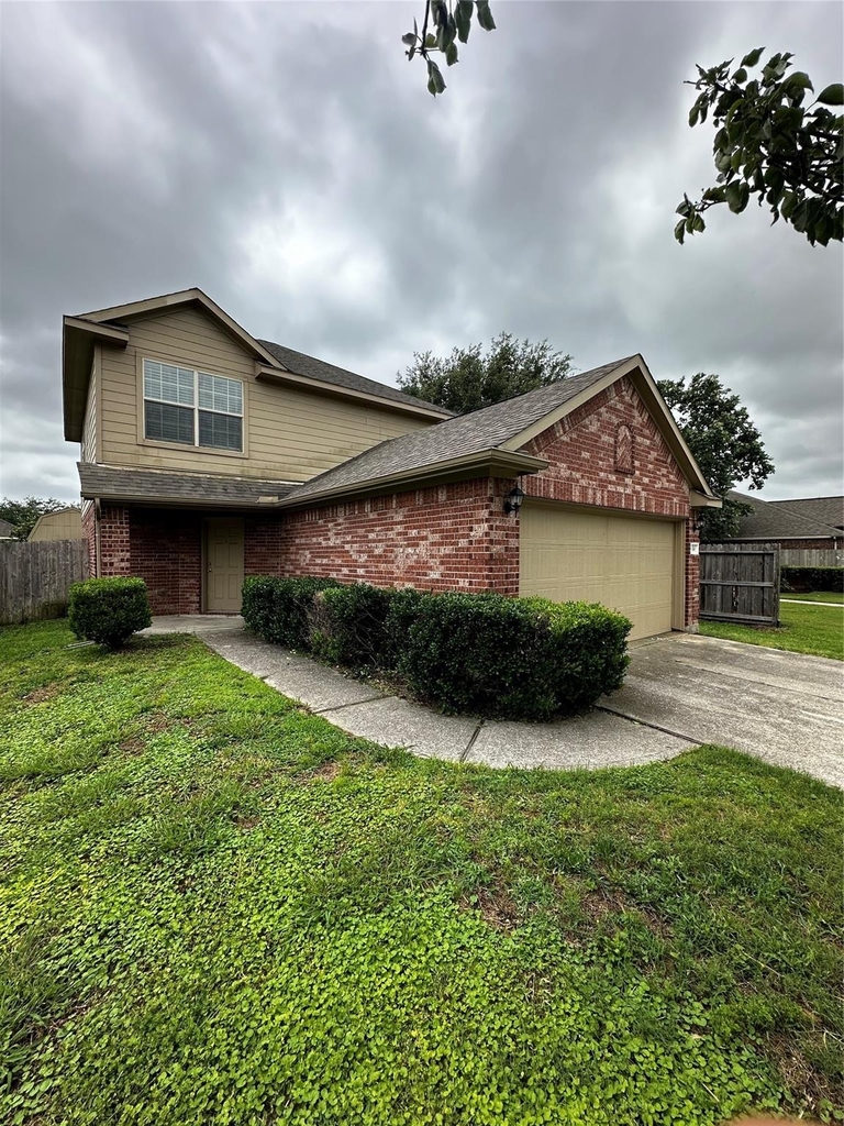 4330 Sprangletop Avenue - Photo 0