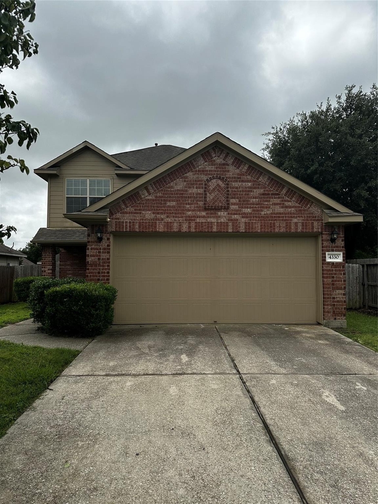 4330 Sprangletop Avenue - Photo 1