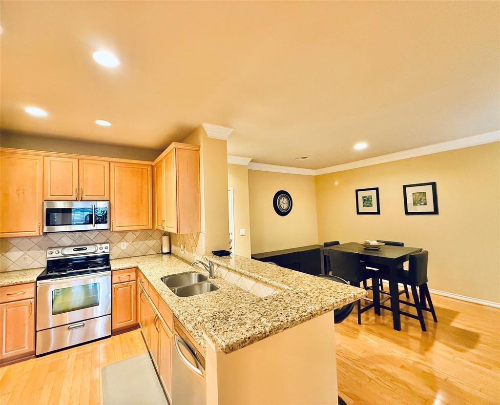 2400 Mccue Road - Photo 7