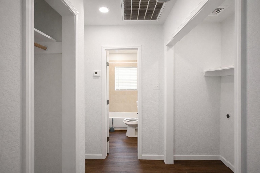916 Parkway Street - Photo 10